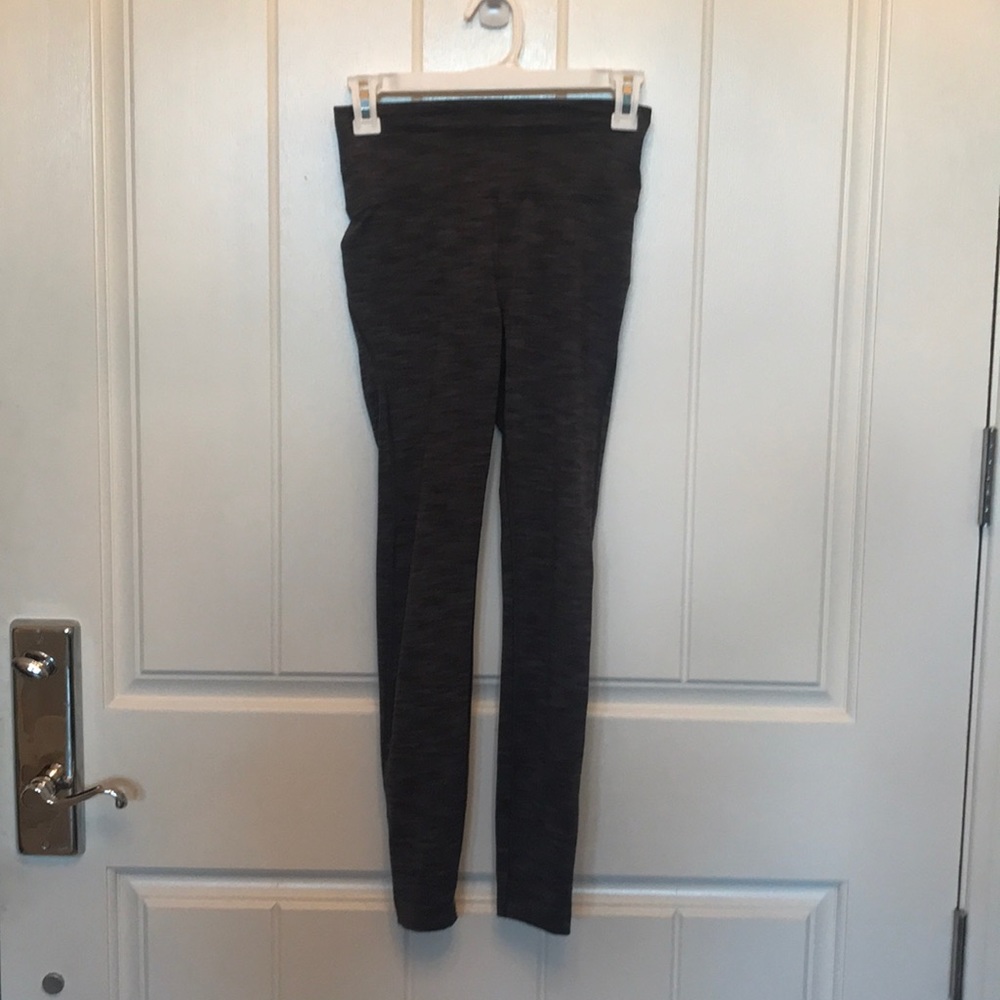 Outdoor Voices FreeForm Flow leggings (Charcoal)